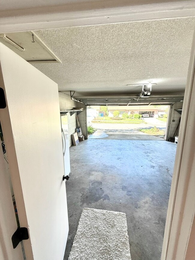 Building Photo - Beautiful 2 Bed • 2 Bath Single-Family Home in Beacon Groves