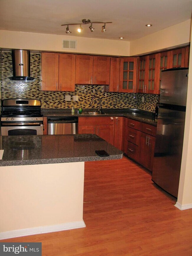 Building Photo - 9908 Bustleton Ave