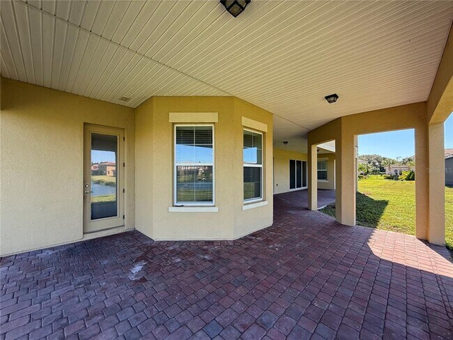 Building Photo - 3703 Dockside Dr