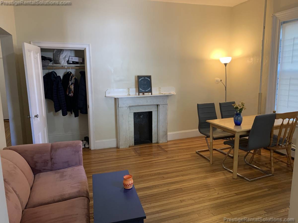 Building Photo - 18 Ashford St