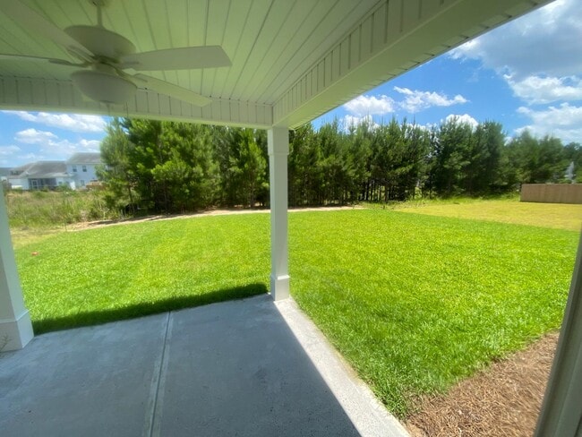 Building Photo - 5 bedroom, 3 bath home in Savannah,Ga for ...