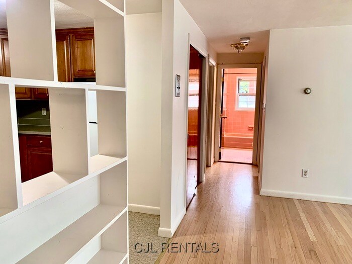 Building Photo - 69 Grove St