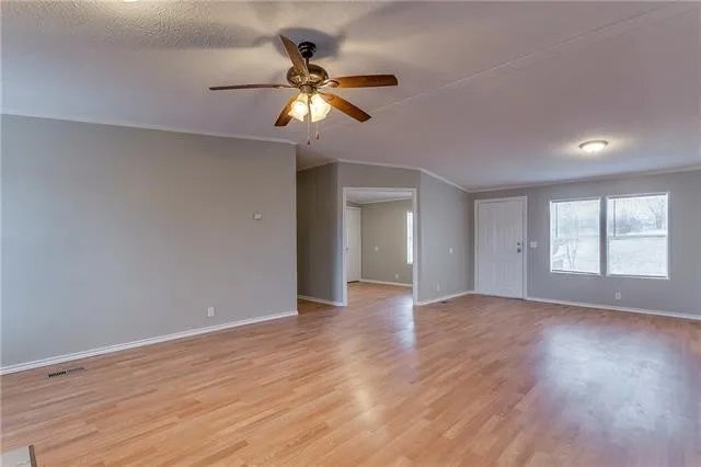 Building Photo - 654 Coyote Trail