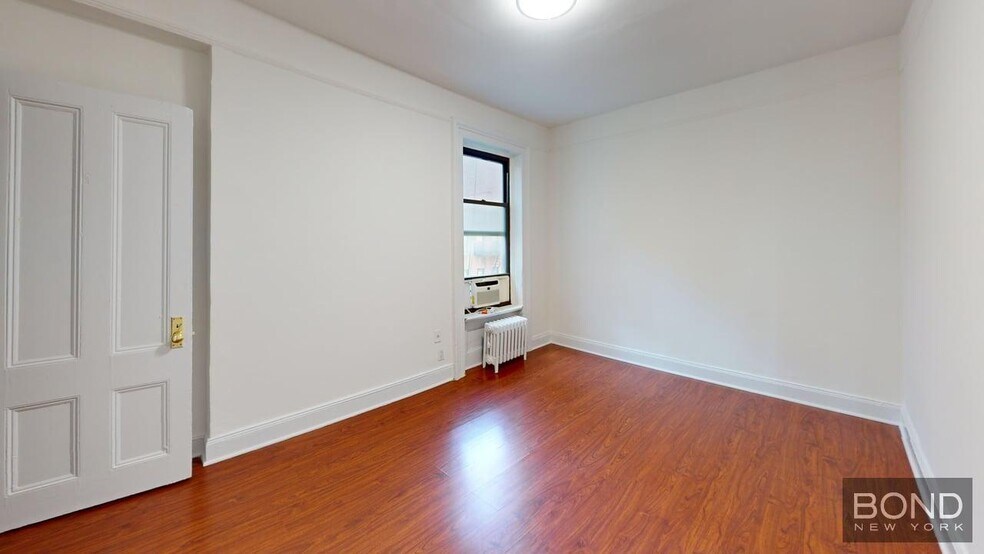 Building Photo - 171 E 88th St