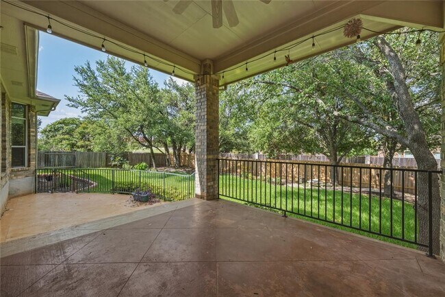 Building Photo - 3013 Covington Pl