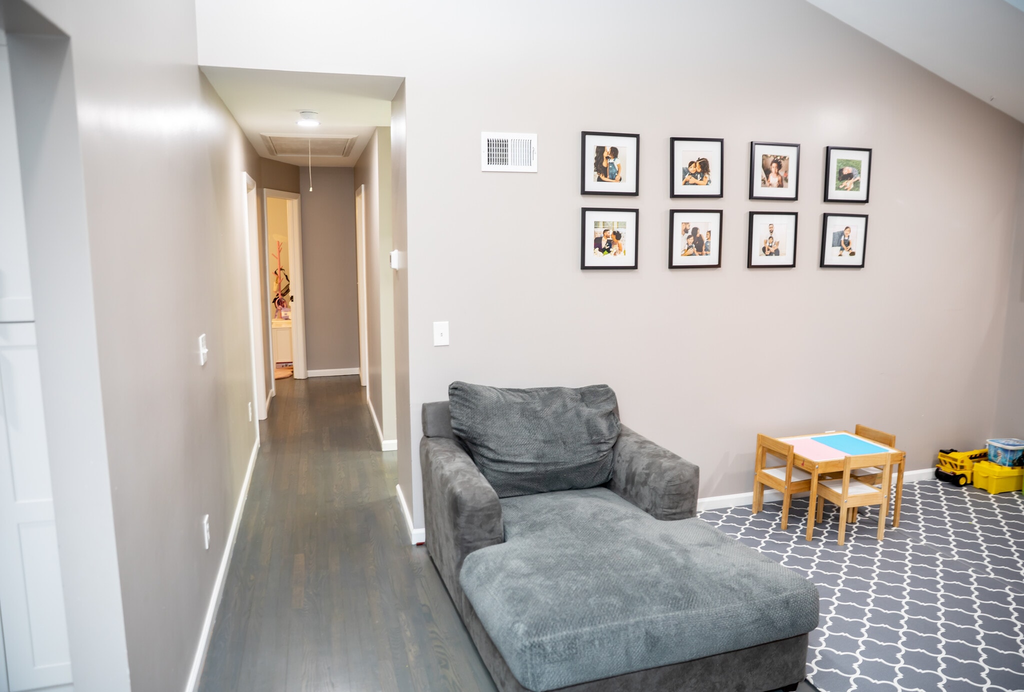 Building Photo - 11 Cozy Glen Ct