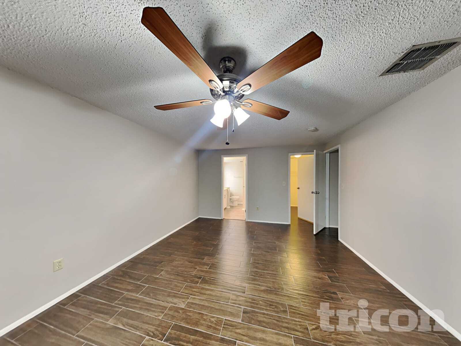 Building Photo - 8102 Chickasaw Ln