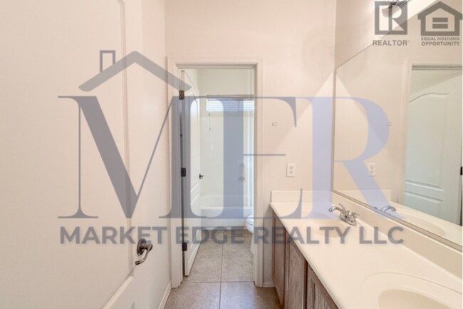 Building Photo - 4Bed/2.5Bath House at Litchfield/Greenway! Move-In Ready on 08/06/2026!
