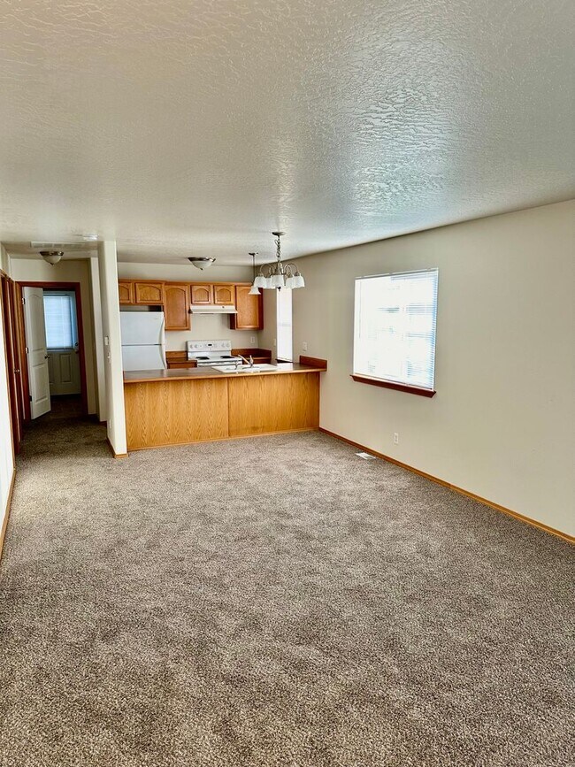 Building Photo - 6438 Trestle