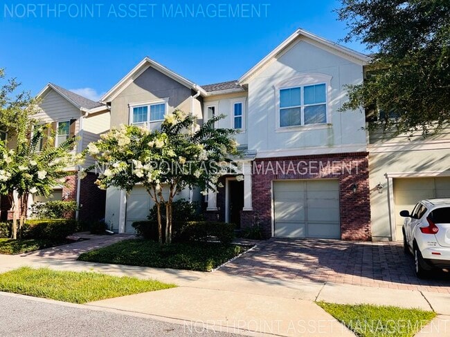 Primary Photo - Gorgeous 3 bedroom, 2½ bath, 2 STORY townhome