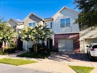 Building Photo - Gorgeous 3 bedroom, 2½ bath, 2 STORY townhome