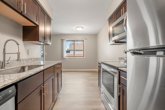 Building Photo - Basswood Apartments