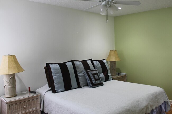 Building Photo - 1209 Ocean Dunes Cir