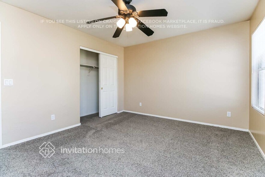 Building Photo - 11458 E Ramblewood Ave