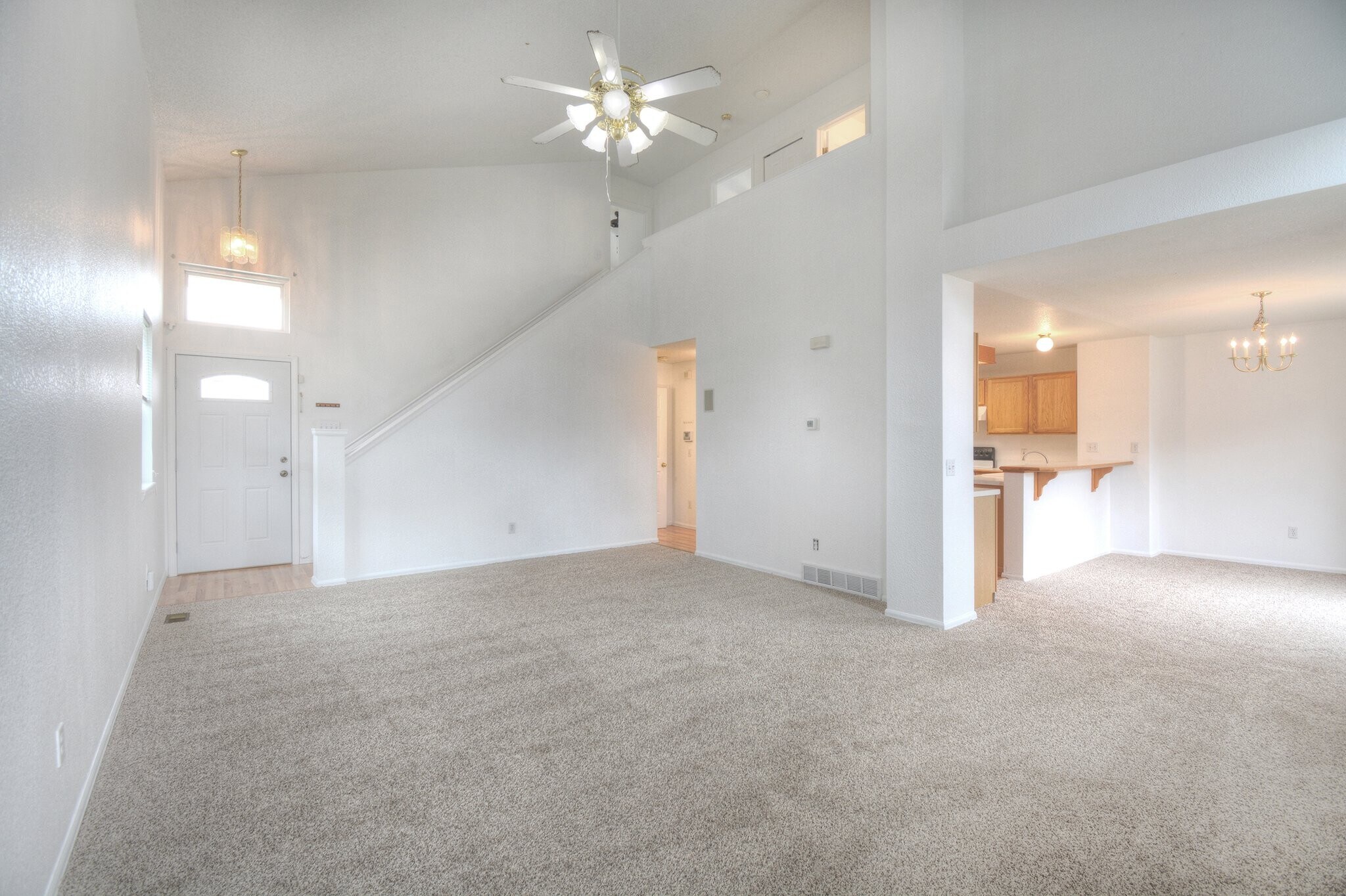 Building Photo - 2024 Hibbard Ln