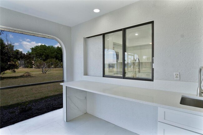 Building Photo - 1147 Yachtsman Ln