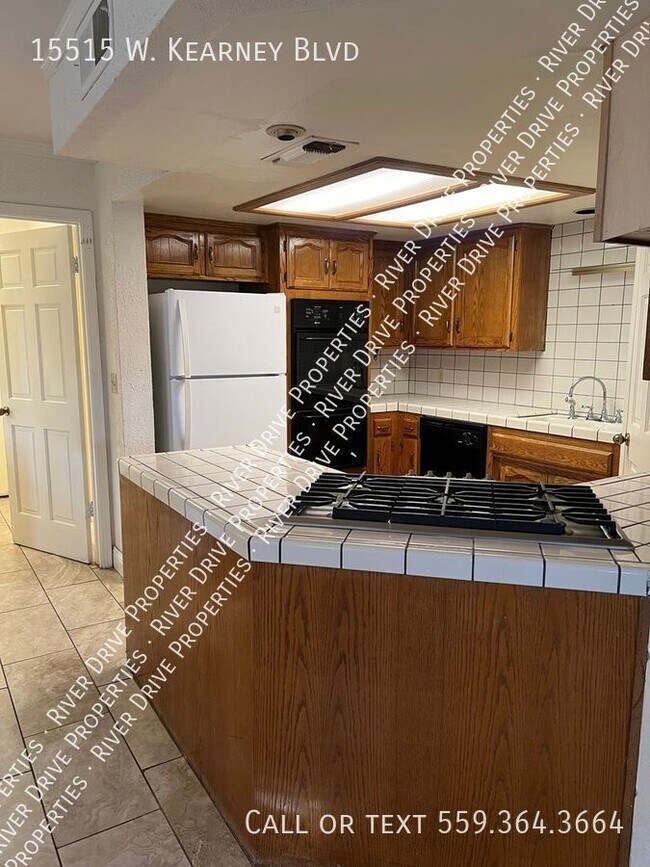 Building Photo - Spacious Two Bedroom in Kerman!