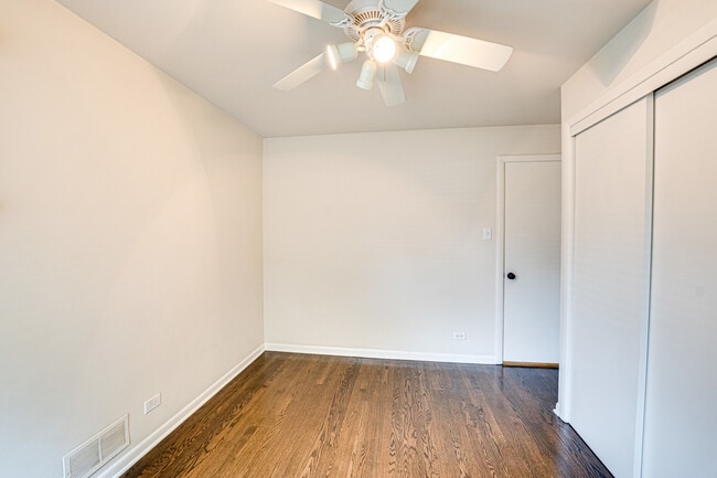 Building Photo - 637 Barnsdale Rd