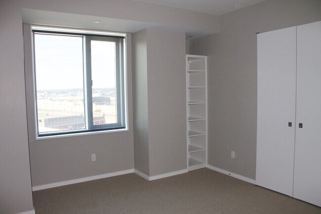 Building Photo - 141 Dorchester Ave
