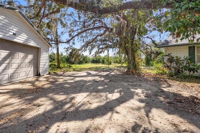 Building Photo - 8725 Erie Ln