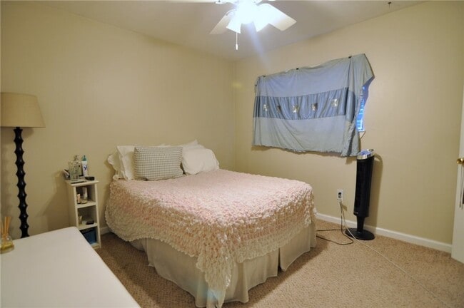 Building Photo - 1004 Verde Dr