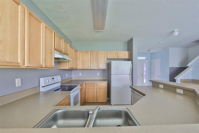 Building Photo - 9815 Carlsdale Dr