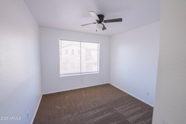 Building Photo - 413 S Sunrise Dr
