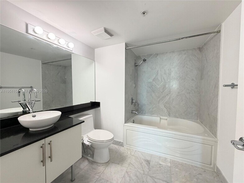 Building Photo - 31 SE 5th St