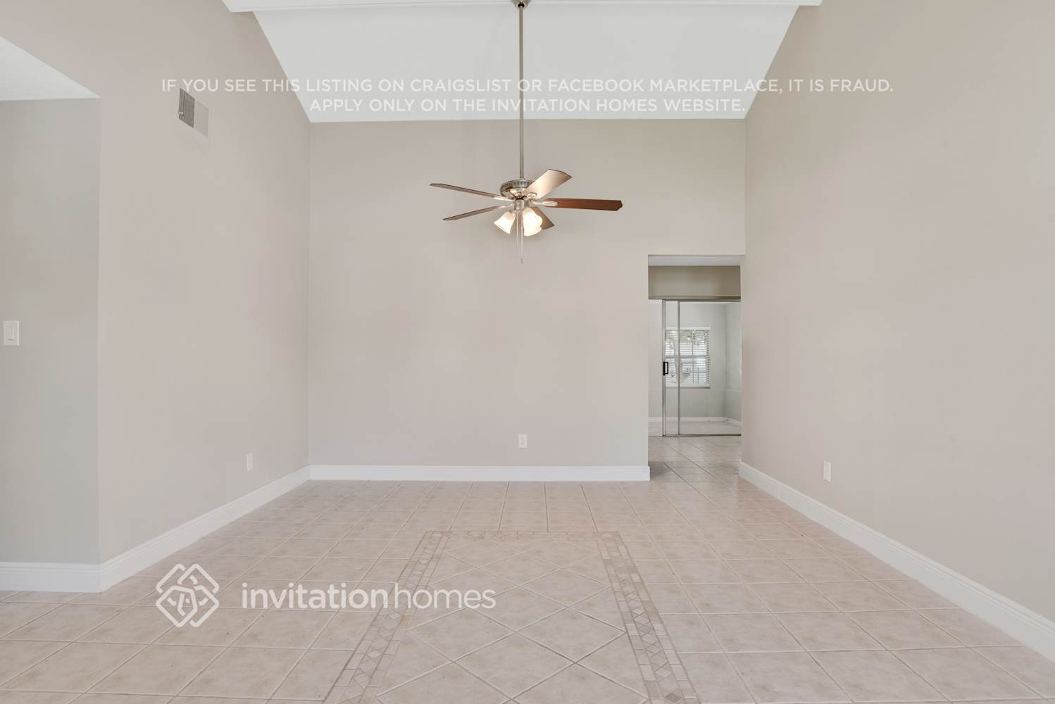 Building Photo - 243 Mante Dr