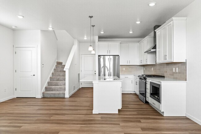 Building Photo - 1508 Higgins Crk Dr