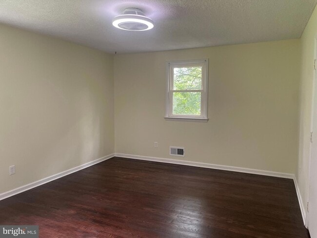 Building Photo - 13409 Doncaster Ln