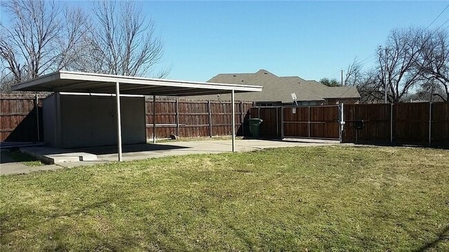 Building Photo - 902 Toyah Creek Ln