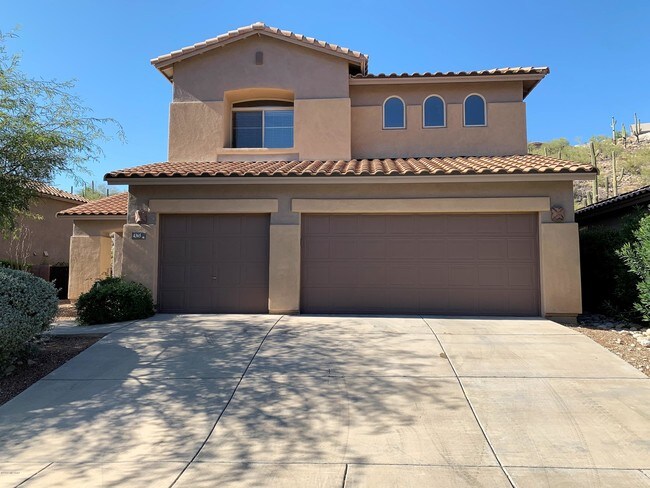 Building Photo - 4365 N Sunset Cliff Dr