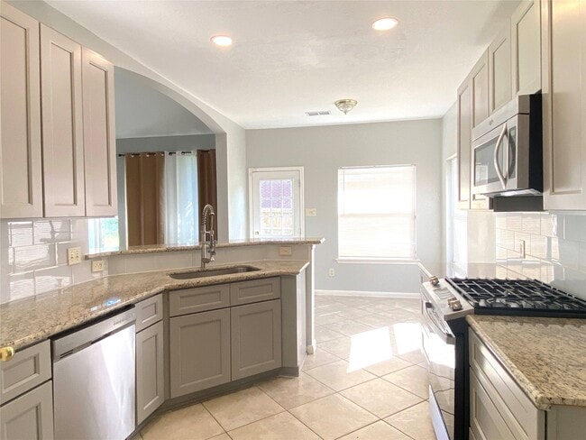 Building Photo - 4223 Fieldview Ct