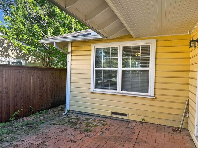 Building Photo - 4414 Merrell Rd