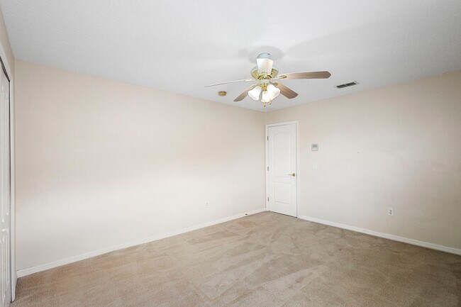 Building Photo - 15412 Grand Haven Dr