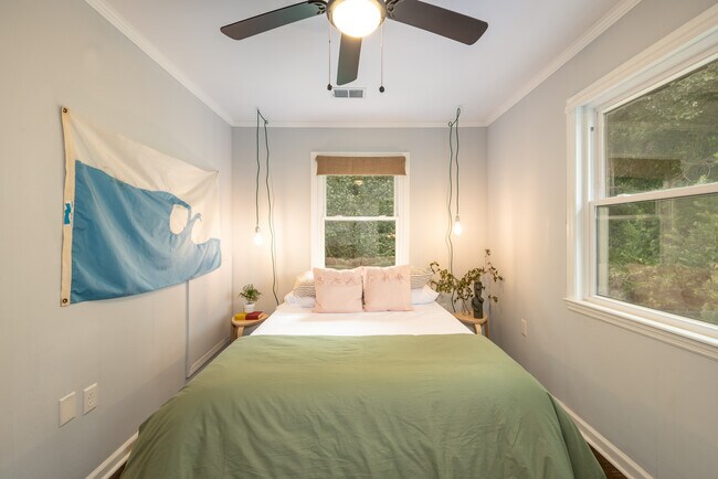 Building Photo - 2243 Guerry Ave