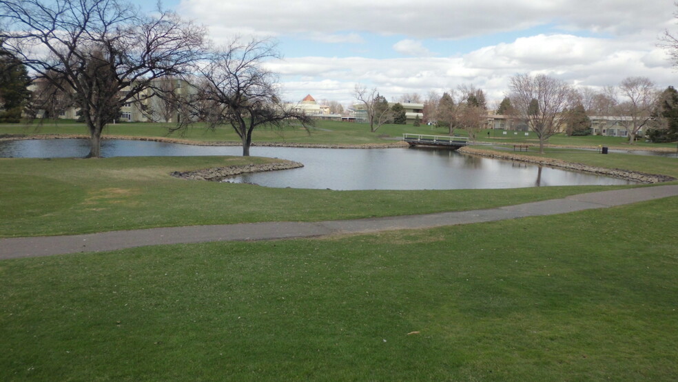 Windsor Duck Pond - 745 S Alton Way