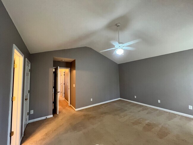 Building Photo - NOW AVAILABLE IN INTERNATIONAL CLUB - MURRELLS INLET!!