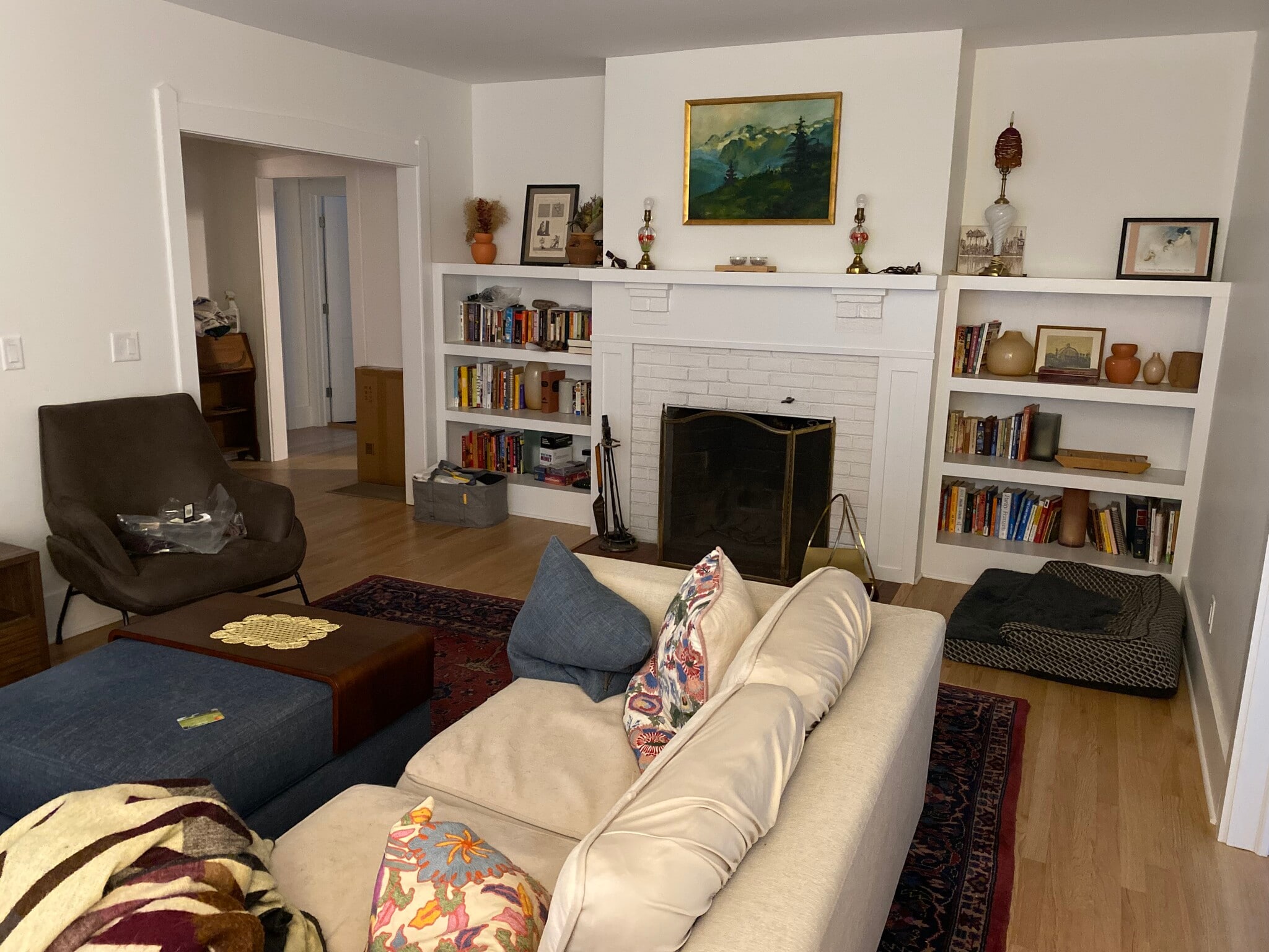 Living Room - 1108 S Busey Ave