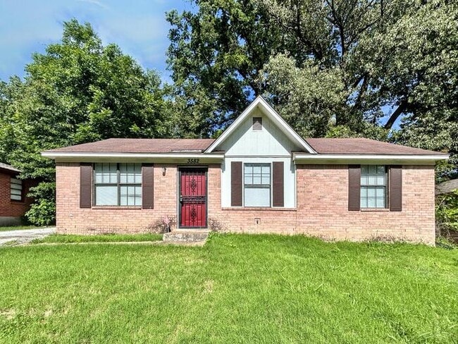 Building Photo - 3582 Kensett Dr