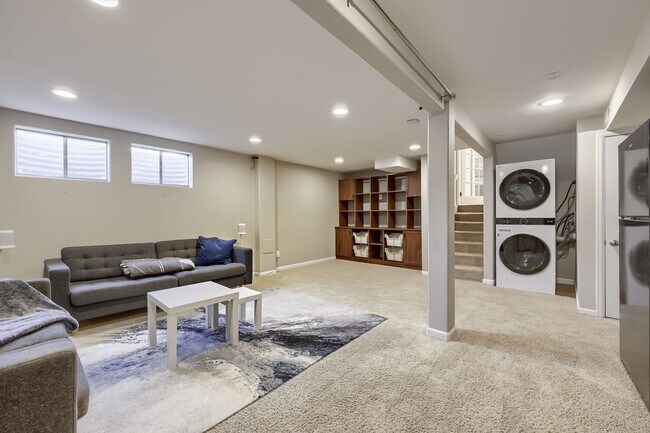 Building Photo - South Boulder Stunner | Fully Remodeled 4BD Retreat with Incredible Backyard - Available August 1!
