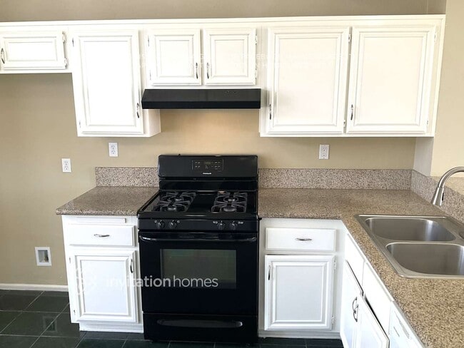 Building Photo - 22355 Spur Brook Dr