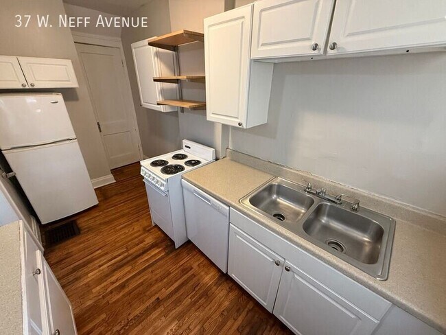Building Photo - 37 W Neff Ave