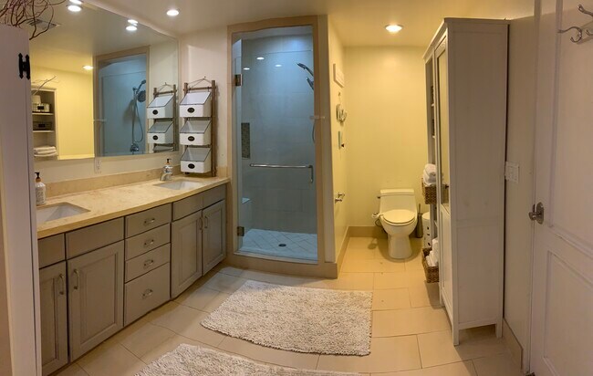 Building Photo - 12026 Rhode Island Ave