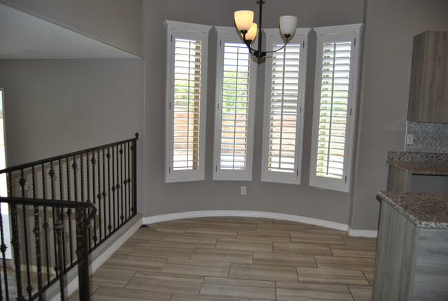 Building Photo - 14508 Ciambriello Ave