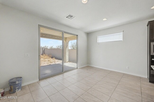 Building Photo - 17558 W Luke Ave