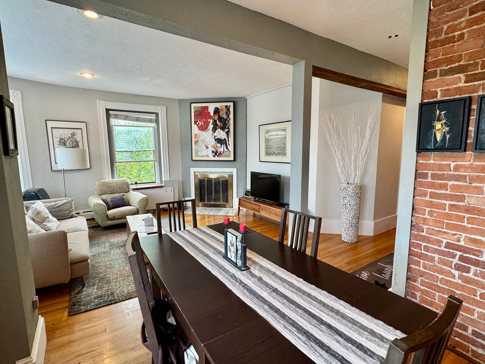 Building Photo - 48 Kent St