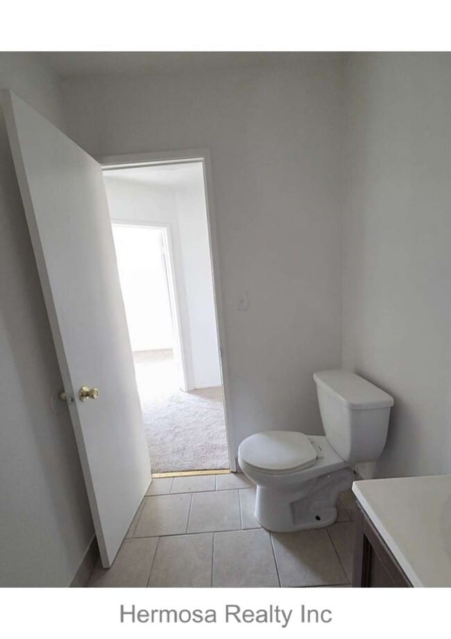 Building Photo - 1234 W J St