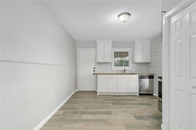 Building Photo - 122 Ramsey Ave